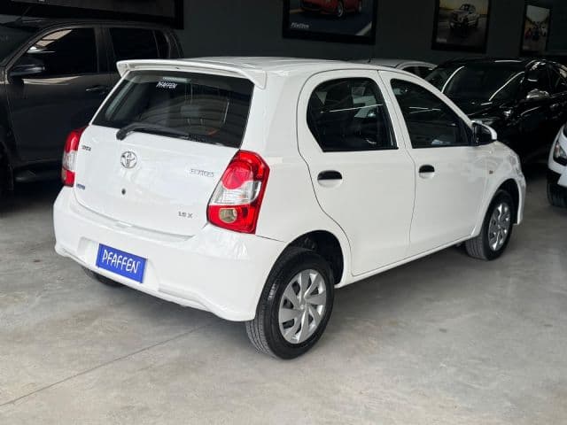 Toyota ETIOS X 1.5 6M/T - Miniatura 9