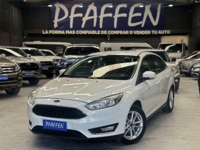 Ford FOCUS SE 2.O MT 4P